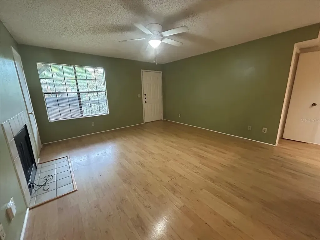 380 Lakepointe Drive Altamonte Springs FL 32701