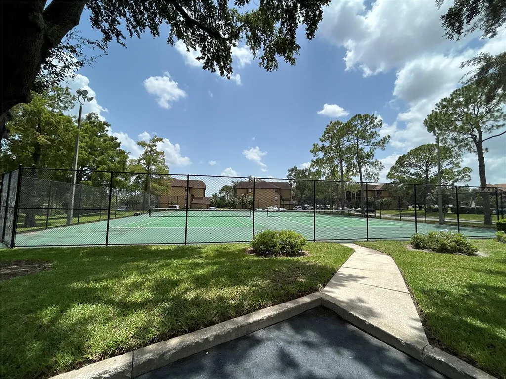 380 Lakepointe Drive Altamonte Springs FL 32701