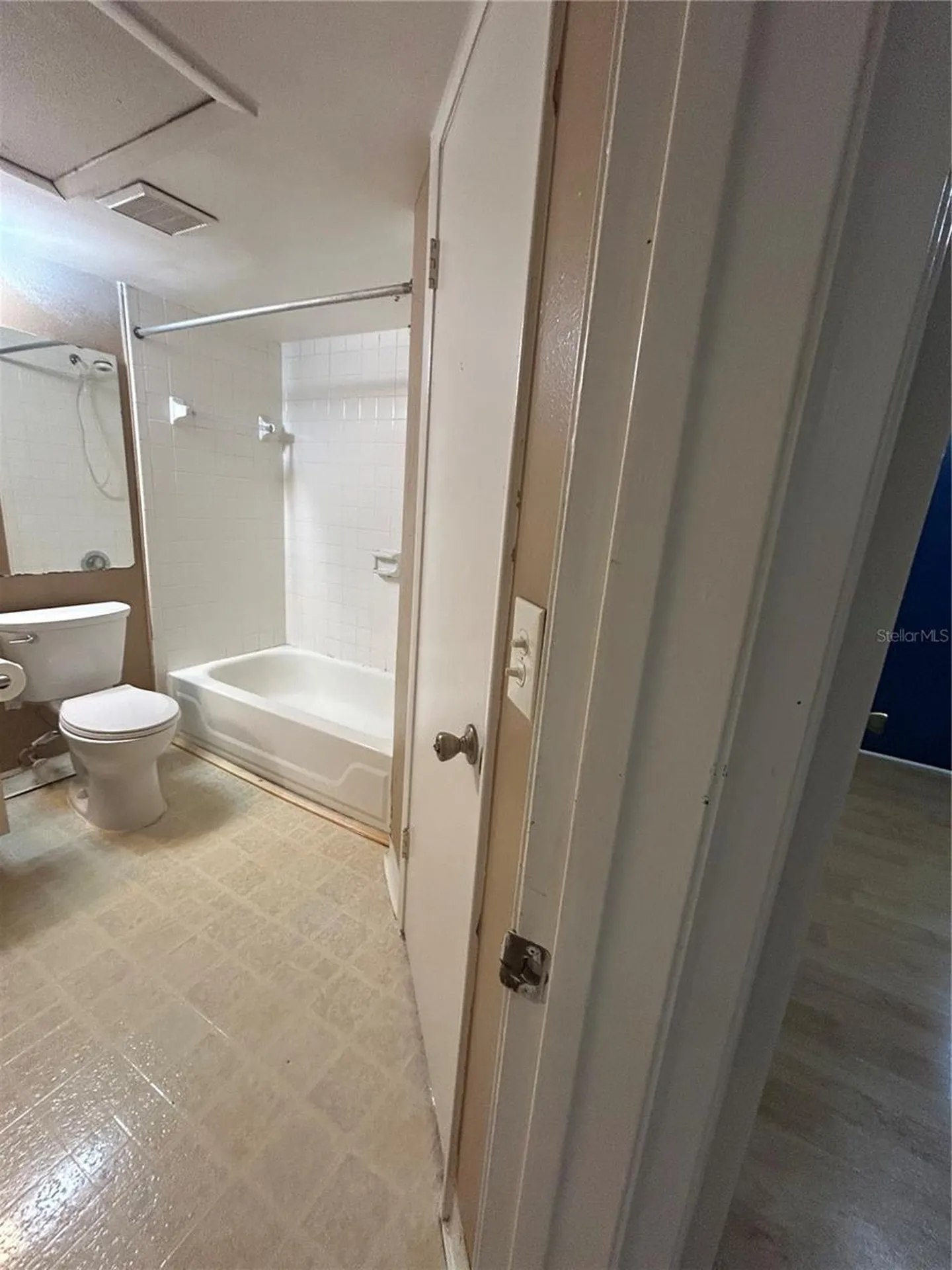 380 Lakepointe Drive Altamonte Springs FL 32701