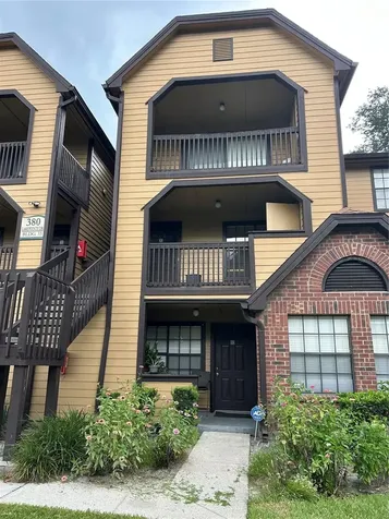 380 Lakepointe Drive Altamonte Springs FL 32701
