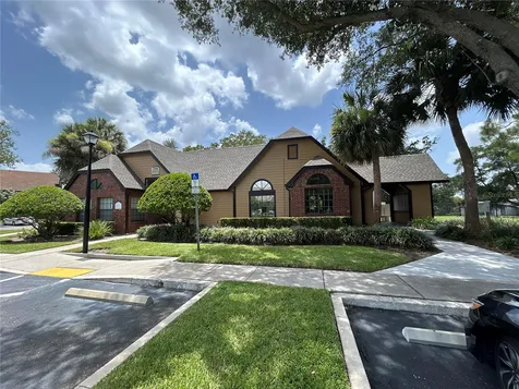 380 Lakepointe Drive Altamonte Springs FL 32701