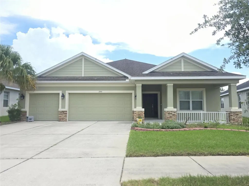 17545 Buckingham Garden Drive Lithia FL 33547