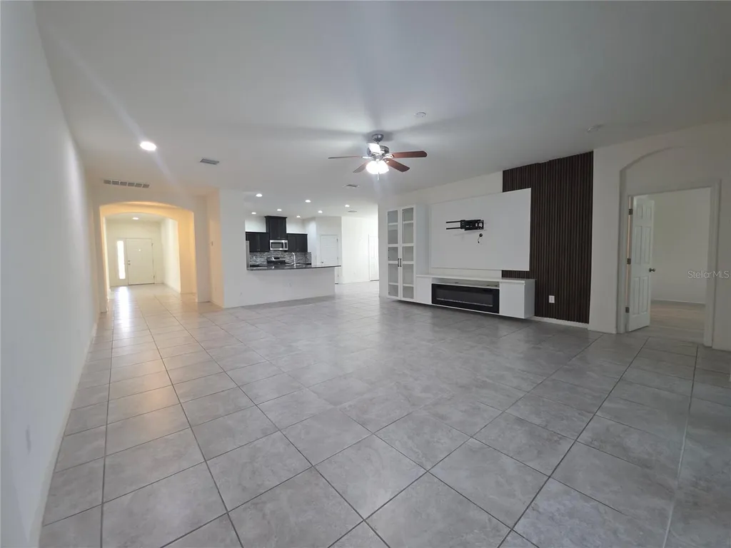 17545 Buckingham Garden Drive Lithia FL 33547