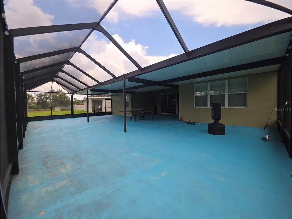 17545 Buckingham Garden Drive Lithia FL 33547