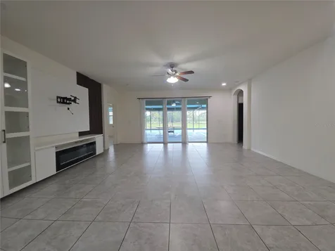 17545 Buckingham Garden Drive Lithia FL 33547