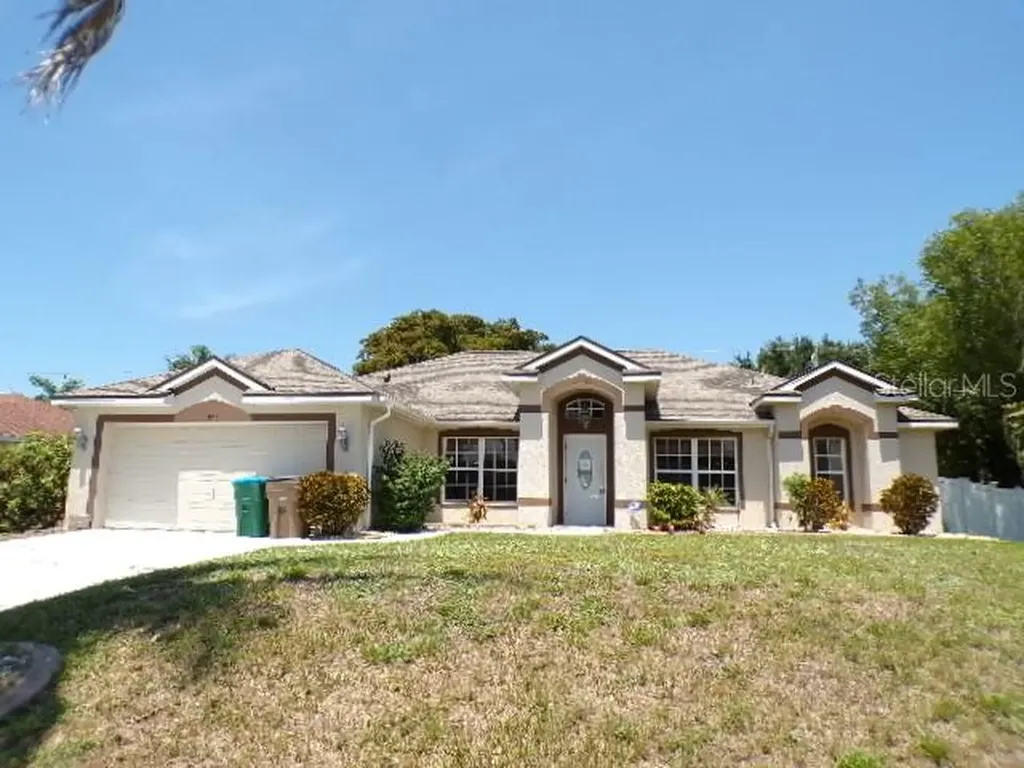 1722 SW 4th Avenue Cape Coral FL 33991