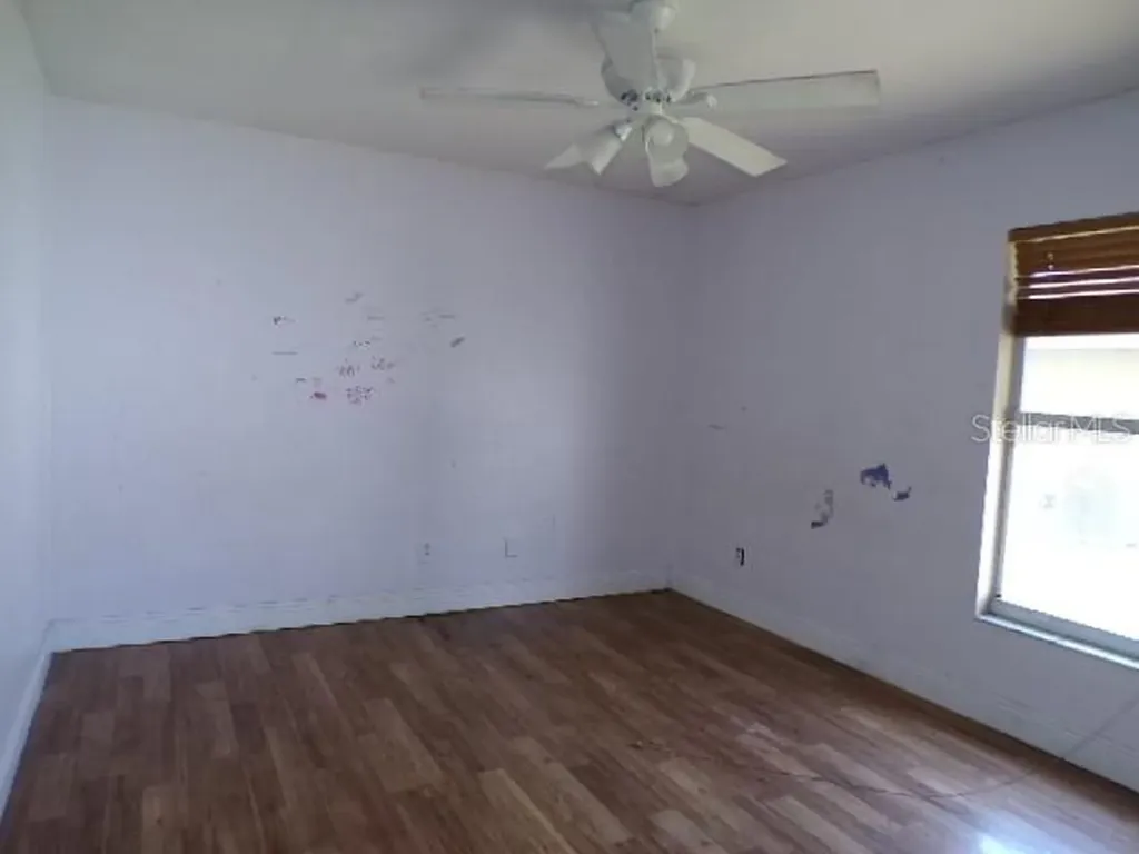 1722 SW 4th Avenue Cape Coral FL 33991