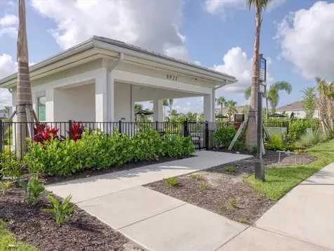 8577 Daybreak Street Sarasota FL 34241