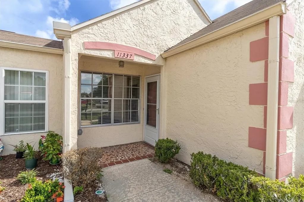 11337 Versailles Lane Port Richey FL 34668