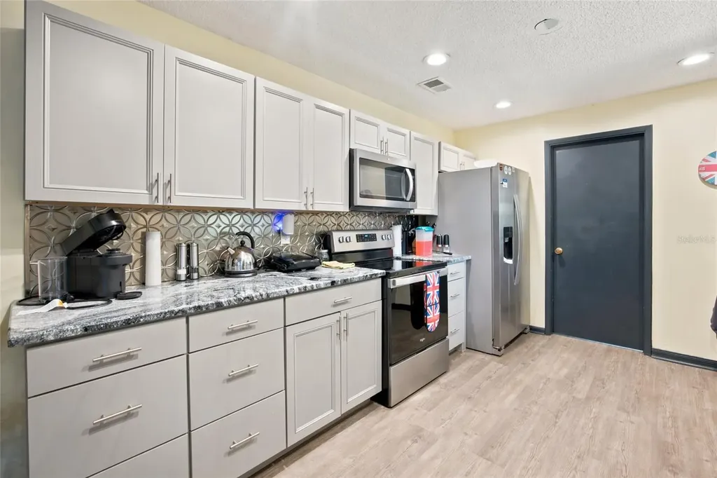 2009 NE 49th Street Ocala FL 34479