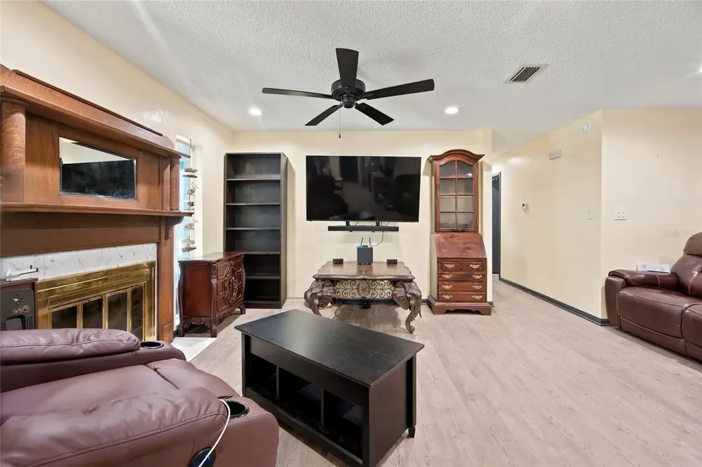 2009 NE 49th Street Ocala FL 34479