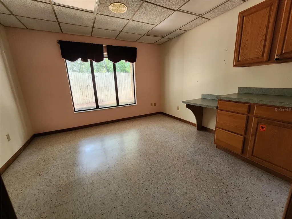5327 Commercial Way Spring Hill FL 34606