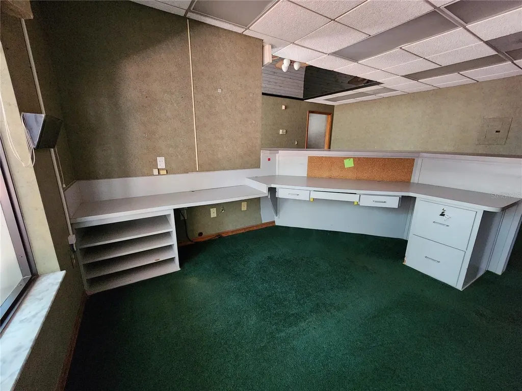 5327 Commercial Way Spring Hill FL 34606