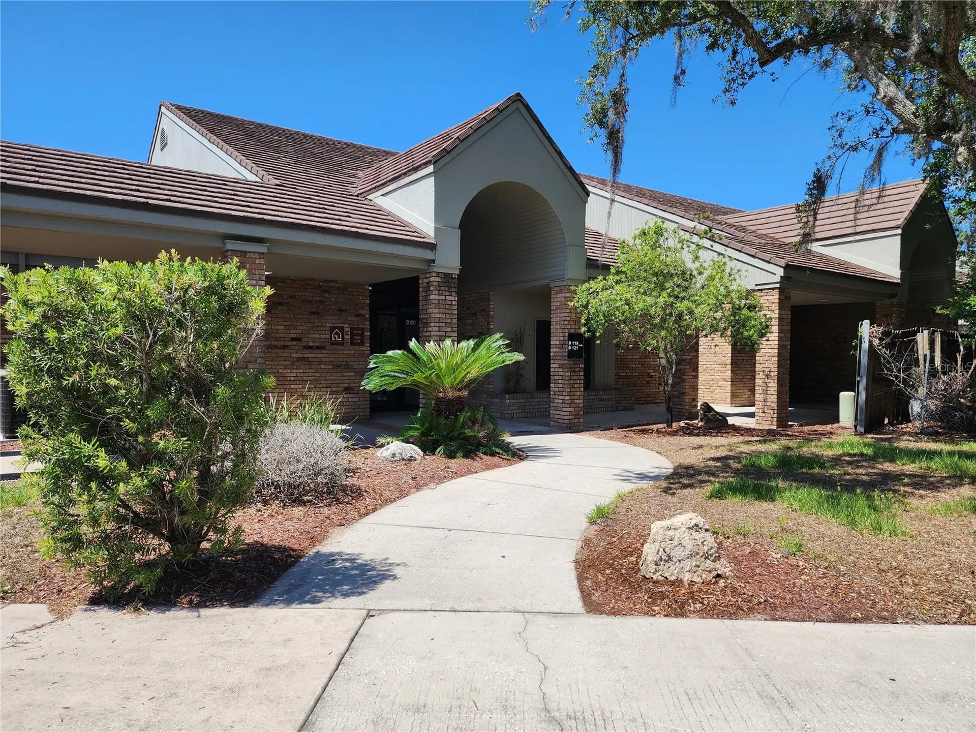 5327 Commercial Way Spring Hill FL 34606
