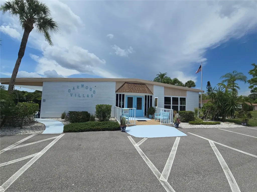 5064 Live Oak Circle Bradenton FL 34207