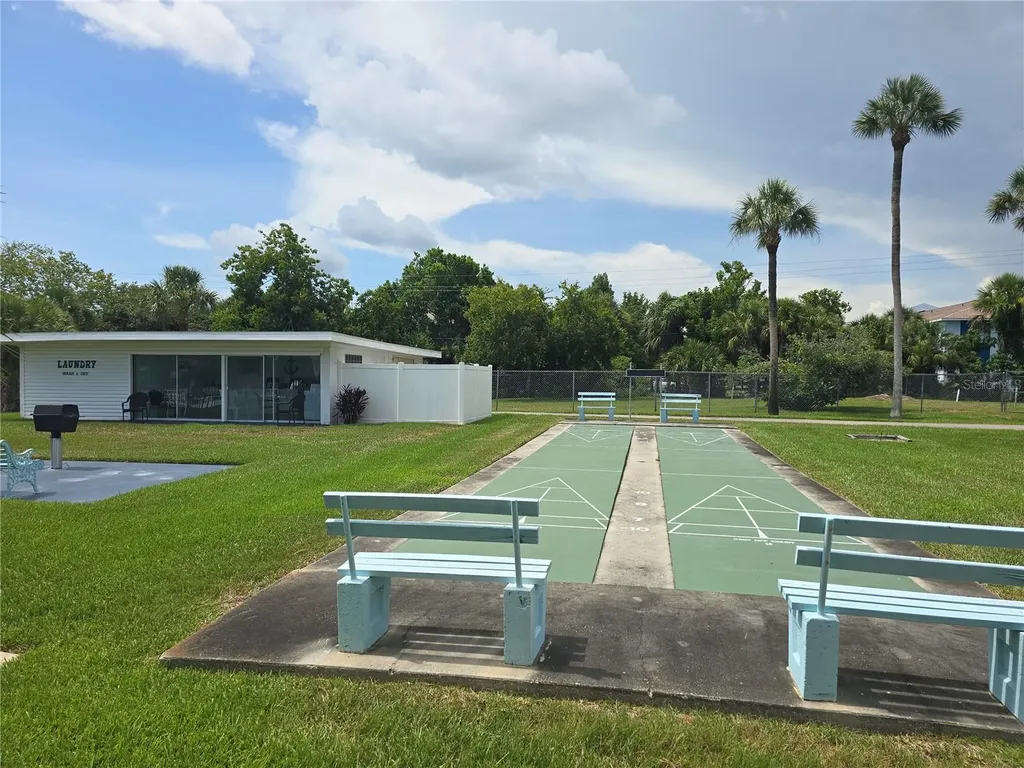 5064 Live Oak Circle Bradenton FL 34207
