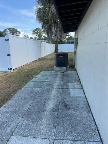 321 Alba Street E Venice FL 34285