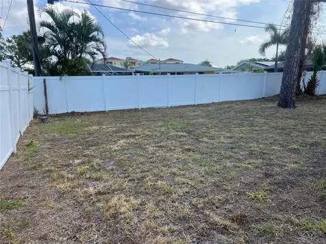 321 Alba Street E Venice FL 34285