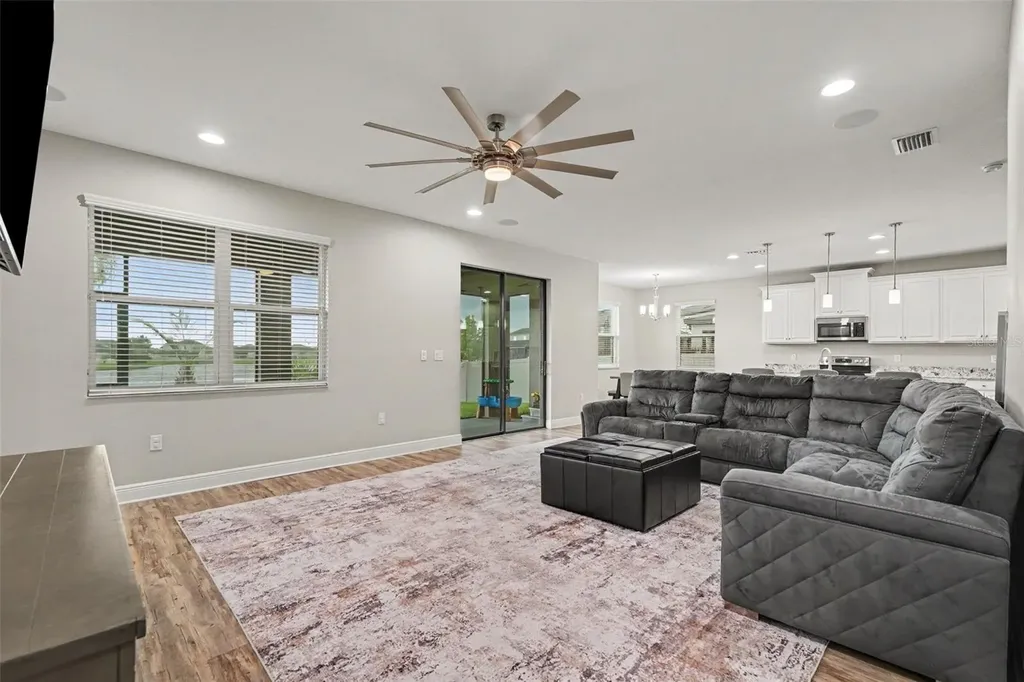 8044 Lago Mist Way Wesley Chapel FL 33545