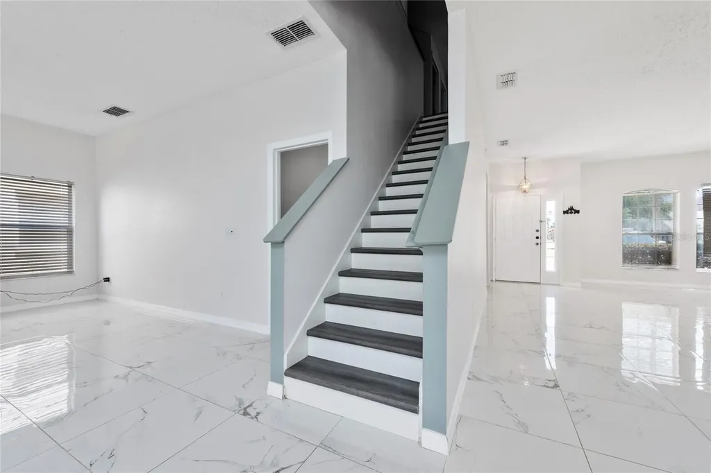 746 Lockbreeze Drive Davenport FL 33897