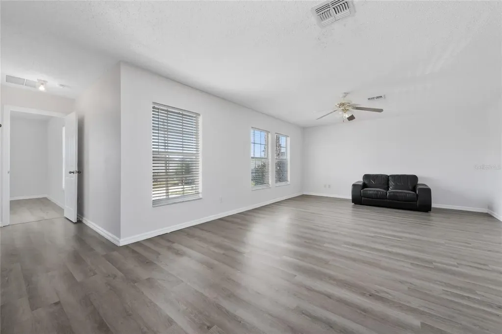 746 Lockbreeze Drive Davenport FL 33897