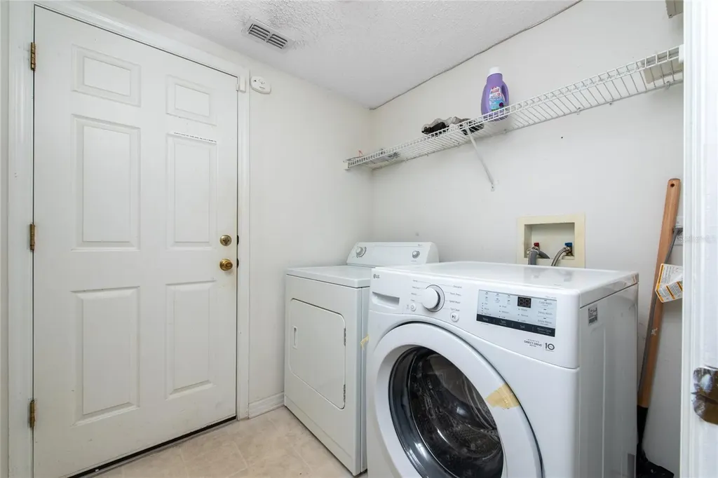746 Lockbreeze Drive Davenport FL 33897