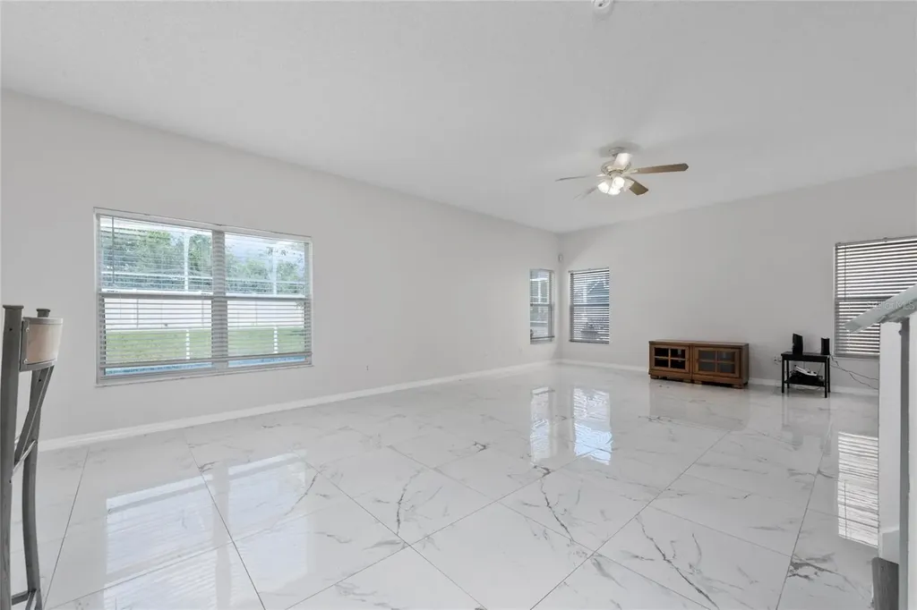 746 Lockbreeze Drive Davenport FL 33897