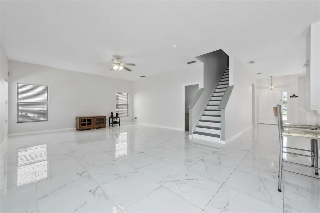 746 Lockbreeze Drive Davenport FL 33897