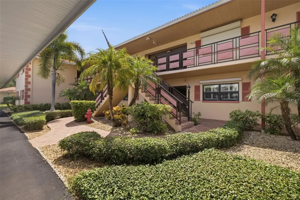 8140 Terrace Garden Drive St Petersburg FL 33709