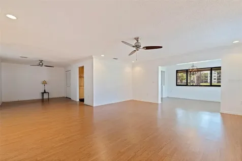 8140 Terrace Garden Drive St Petersburg FL 33709