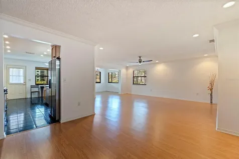 8140 Terrace Garden Drive St Petersburg FL 33709