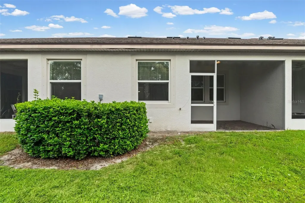 5248 Blossom Cove Bradenton FL 34211