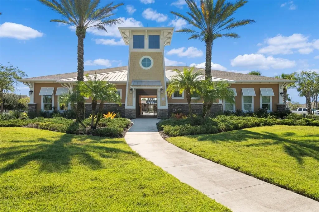 5248 Blossom Cove Bradenton FL 34211