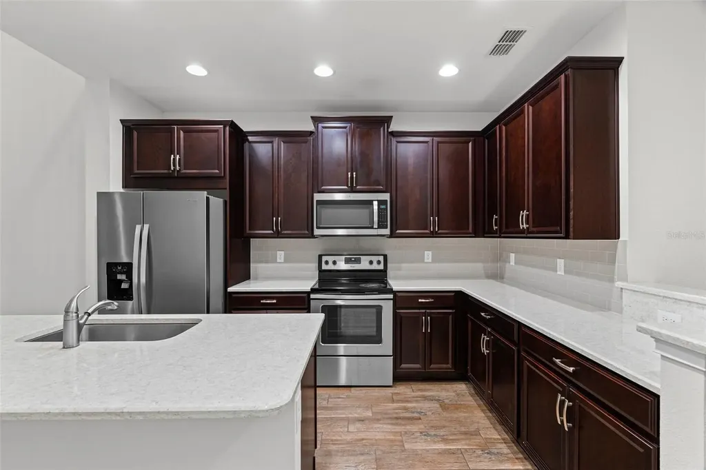 5248 Blossom Cove Bradenton FL 34211
