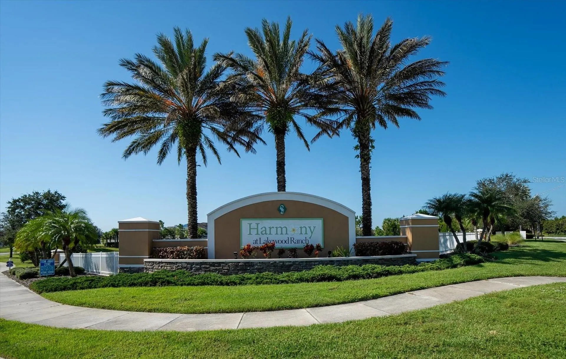 5248 Blossom Cove Bradenton FL 34211