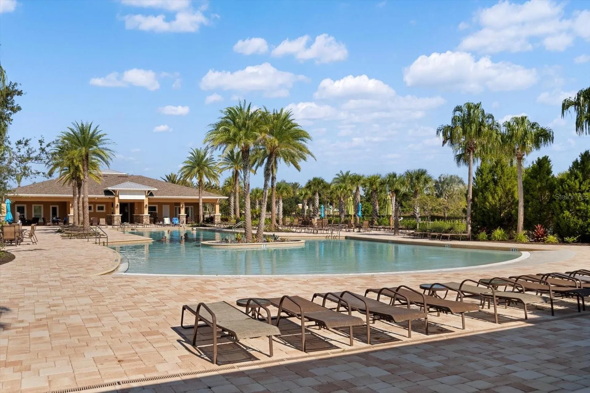 5248 Blossom Cove Bradenton FL 34211