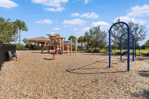 5248 Blossom Cove Bradenton FL 34211