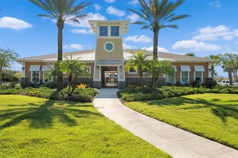 5248 Blossom Cove Bradenton FL 34211