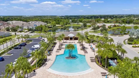 5248 Blossom Cove Bradenton FL 34211