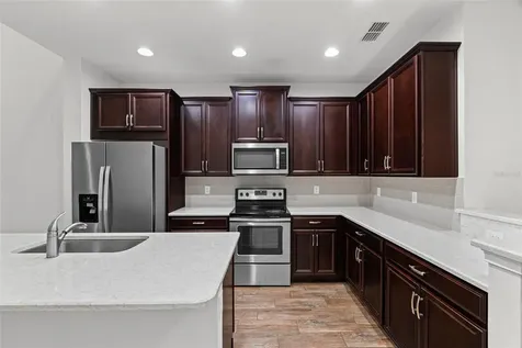 5248 Blossom Cove Bradenton FL 34211