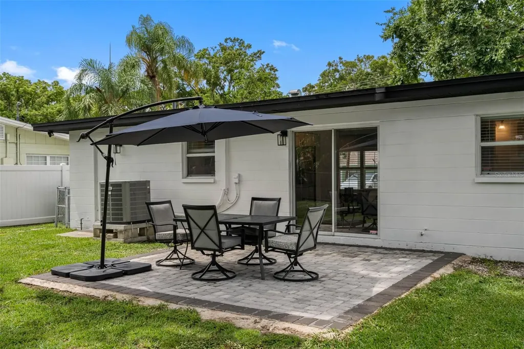 5104 W Cleveland Street Tampa FL 33609