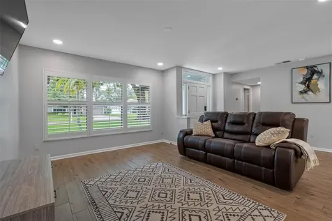 5104 W Cleveland Street Tampa FL 33609