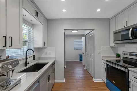 5104 W Cleveland Street Tampa FL 33609