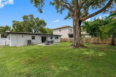 5104 W Cleveland Street Tampa FL 33609