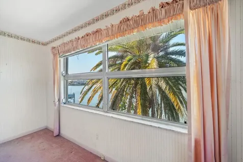 878 Harbor Island Clearwater Beach FL 33767