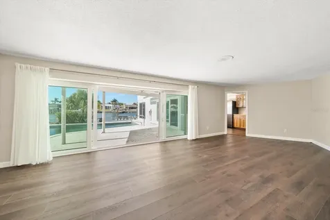 878 Harbor Island Clearwater Beach FL 33767