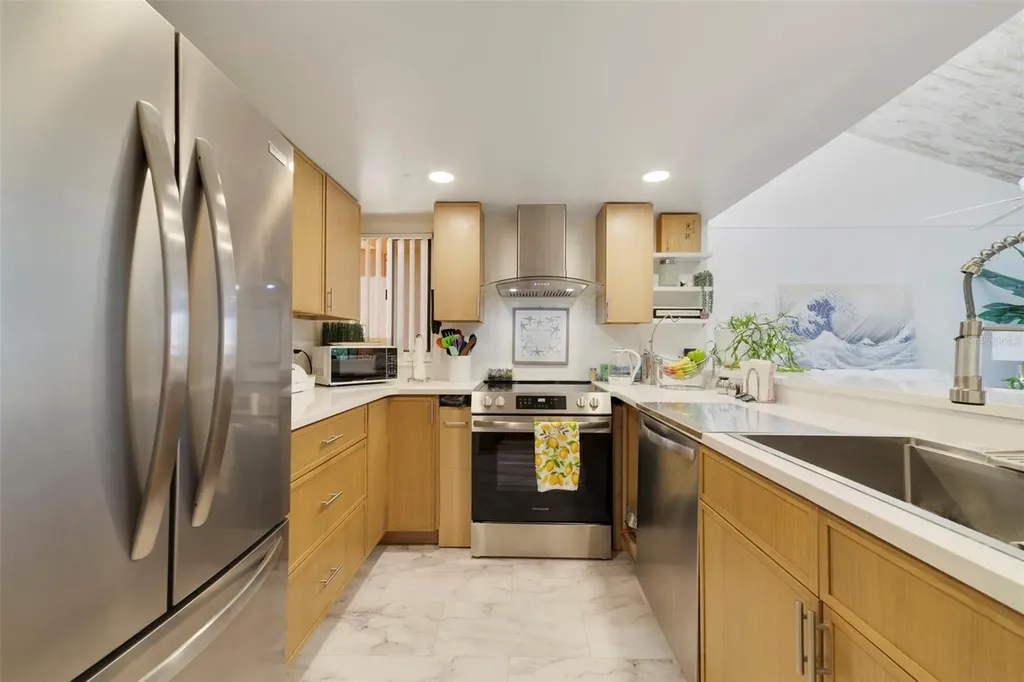 1051 S Highland Street Mount Dora FL 32757