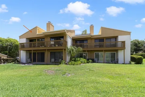 1051 S Highland Street Mount Dora FL 32757