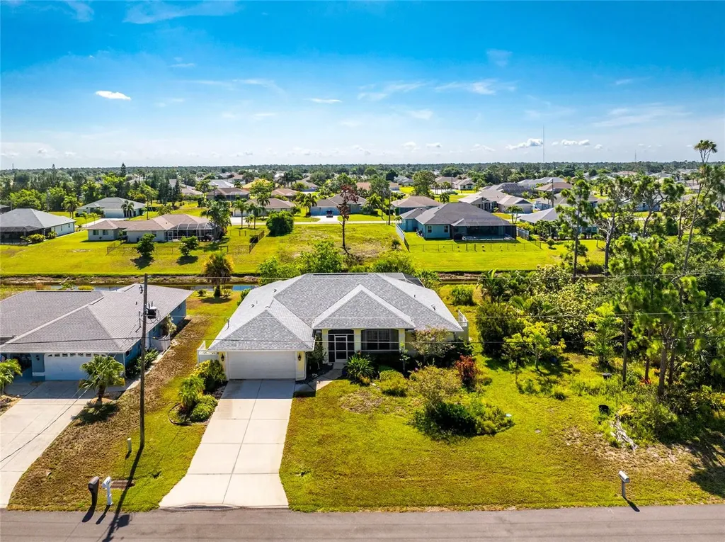 225 Fairway Road Rotonda West FL 33947