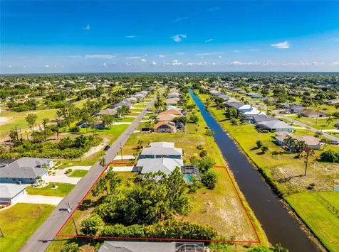 225 Fairway Road Rotonda West FL 33947